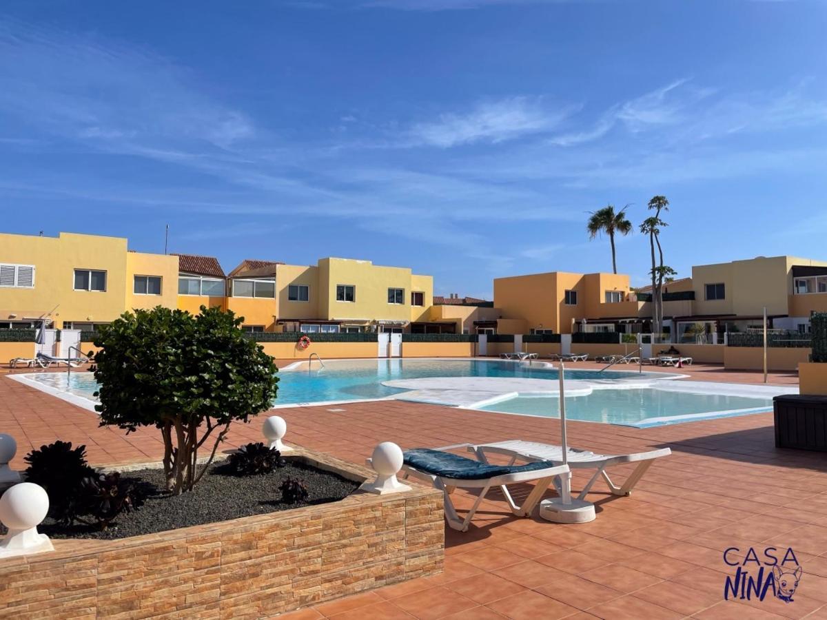 B-Rent Los Delfines Casa Nina Коралео Екстериор снимка